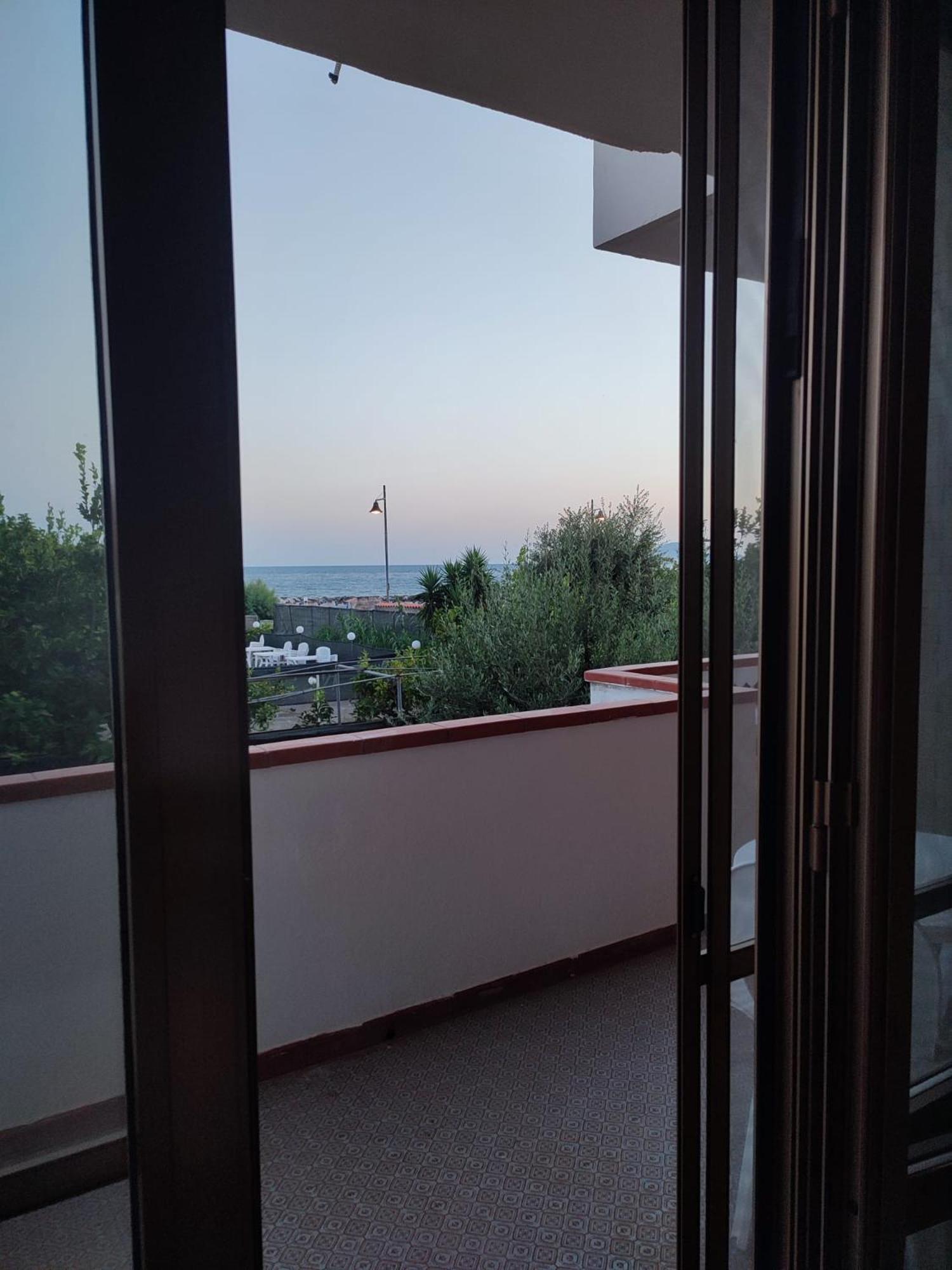 Profumo Di Mare Hotel Formia Exterior foto